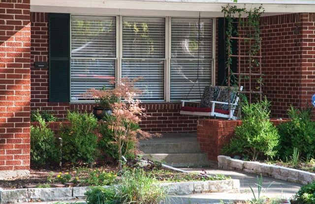 8704 Lockhaven Drive Gallery 4