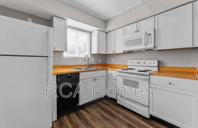 4353 Falcon Creek Boulevard Gallery 1
