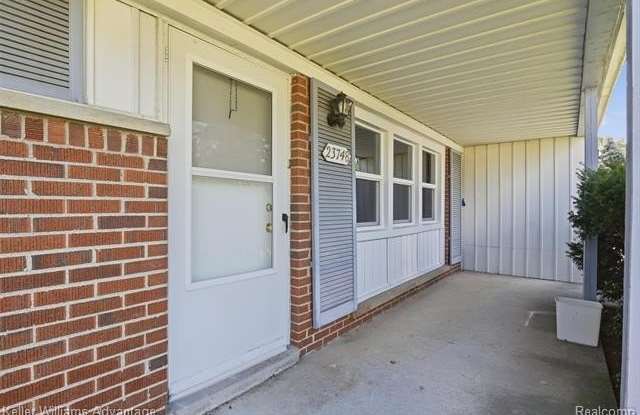 23748 E Le Bost Drive Gallery 3