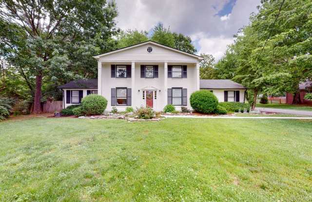 **RENOVATED COLONIAL ON OVER AN ACRE ZONED FOR WILLIAMSON COUNTY BRENTWOOD SCHOOLS** photos photos