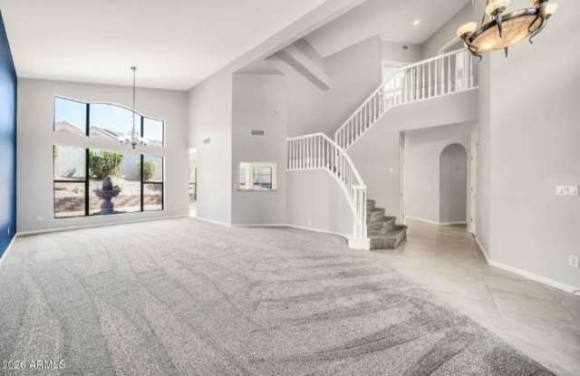 1536 East Meadow Ln Gallery 4