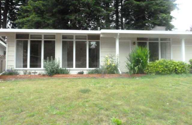 Single Level home in Arcata- Pet Friendly! photos photos Single Level home in Arcata- Pet Friendly! photos photos