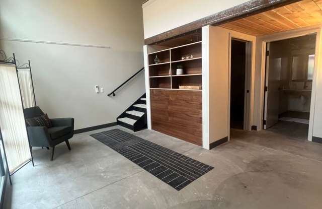 1 Bedroom 1-Bathroom ADA Complient apartment - 122 5th Street, Springfield, OR 97477