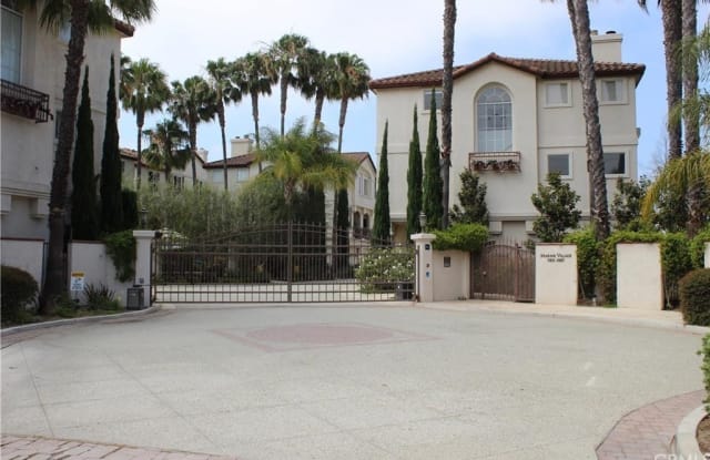 5443 Marine Avenue Gallery 2
