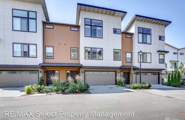 302 Chelan Ave NE - 302 Chelan Avenue Northeast, Renton, WA 98059