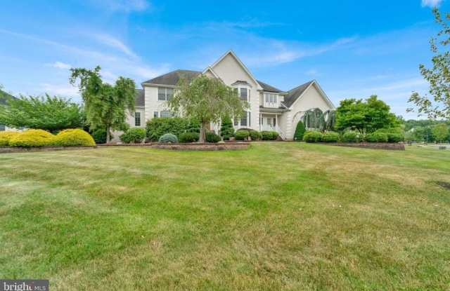 19 MEADOWLARK DRIVE Gallery 4