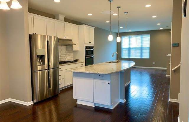 2634 HELMSDALE Circle Gallery 3