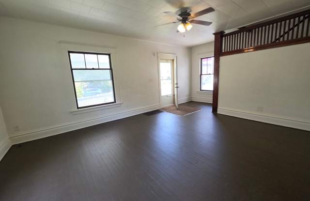 Spacious 2 bedroom cottage Gallery 4