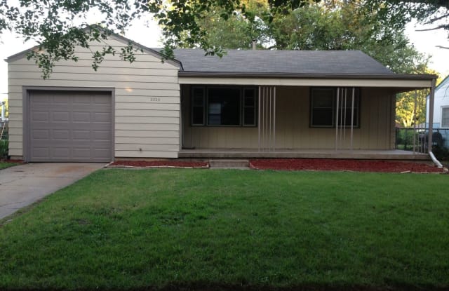 2226 S Pinecrest St. - 2226 S Pinecrest Ave, Wichita, KS 67218
