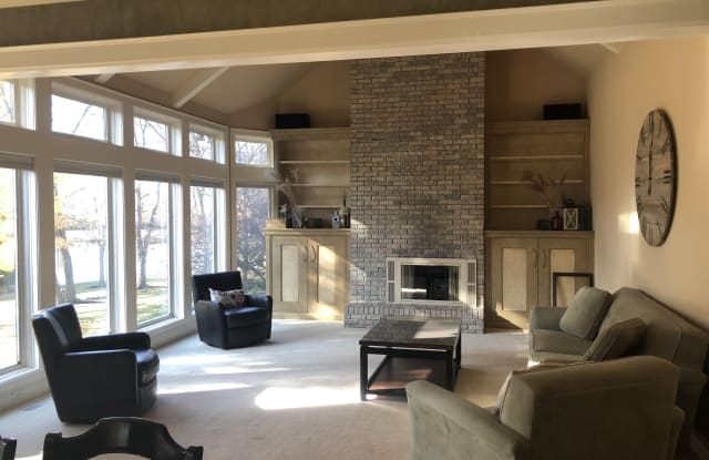 12215 Glen Lake Drive - 12215 Glen Lake Drive, Fort Wayne, IN 46814