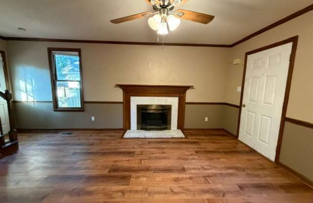 Charming 2-Bedroom Raleigh Home with Fenced Yard, Deck & Community Pool Gallery 4