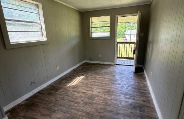 1009 Compress Street - C Gallery 3