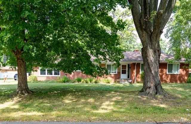18538 GREENWALD Drive photos photos