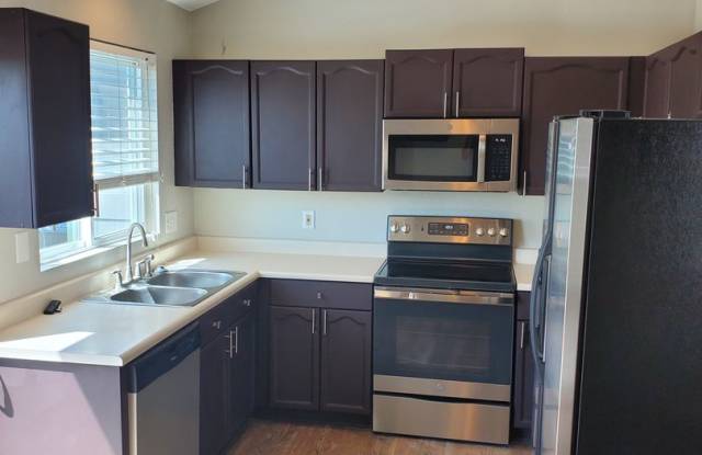 Coming Soon! Beautiful 3bd/2ba Thornton Home with Private Open-Space Views Gallery 4