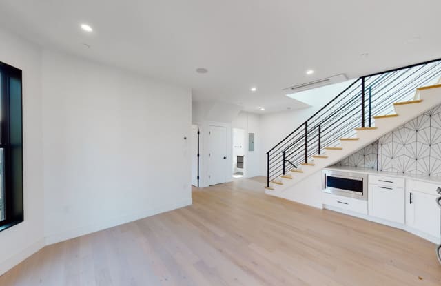 21 Buttonwood StreetUnit 3 Gallery 2