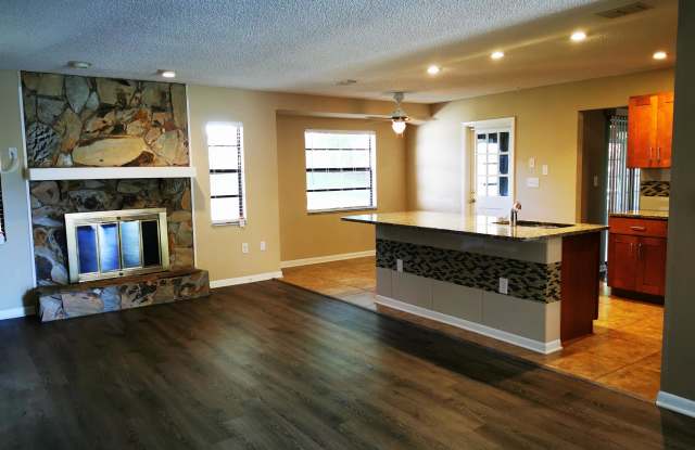 1122 Spanish Oaks Blvd Gallery 4