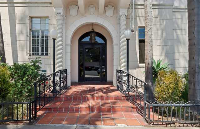 Linda Vista Apartments Gallery 4