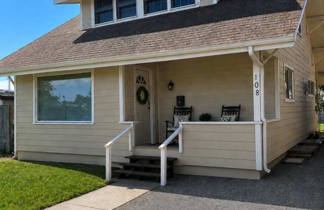 6 Bedrooms, Endless Possibilities & $500 Off First Month's Rent! photos photos