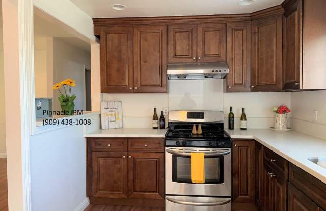 562 Slope Drive Gallery 2