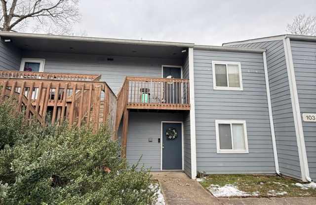 Jamestown Commons photos photos