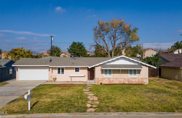 283 E Bonita Drive - 283 East Bonita Drive, Simi Valley, CA 93065
