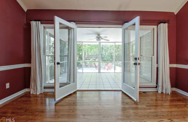 311 Cumberland Ct Gallery 3