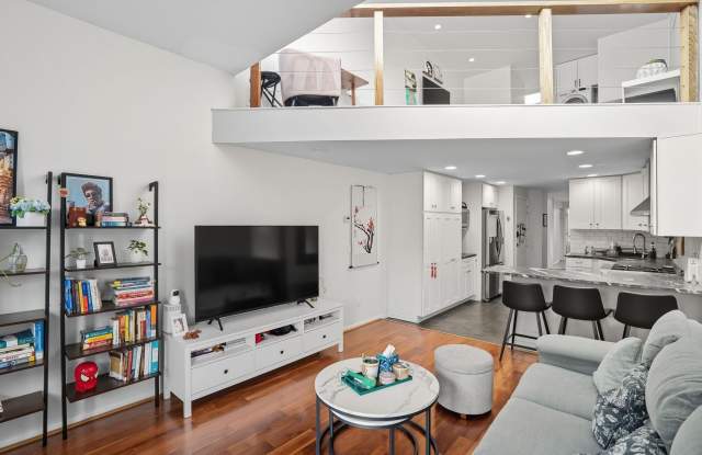 278 MONMOUTH ST photos photos