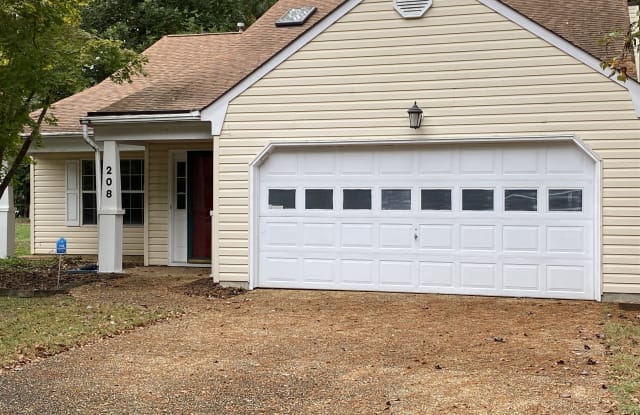 208 Lynns Way - 208 Lynns Way, York County, VA 23692