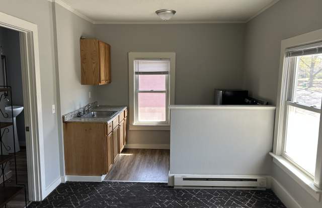 702 S Duluth Ave photos photos