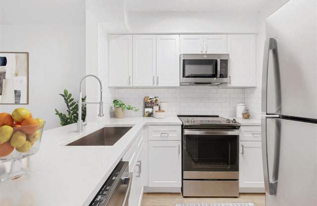Brookwood Club Apartments Gallery 2