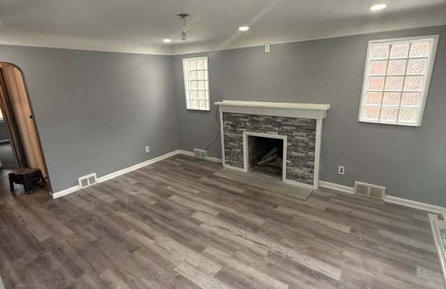 Charming 3 bedroom brick bungalow photos photos Charming 3 bedroom brick bungalow photos photos