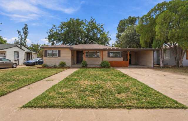 Newer updated 4 bed 2 bath near Texas Tech now available Gallery 1
