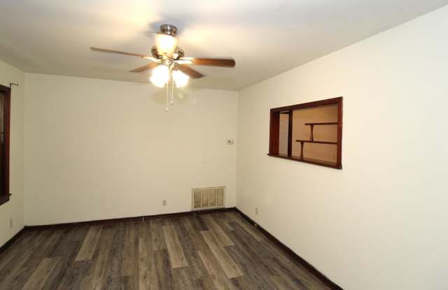 507 Geneva Street Gallery 4