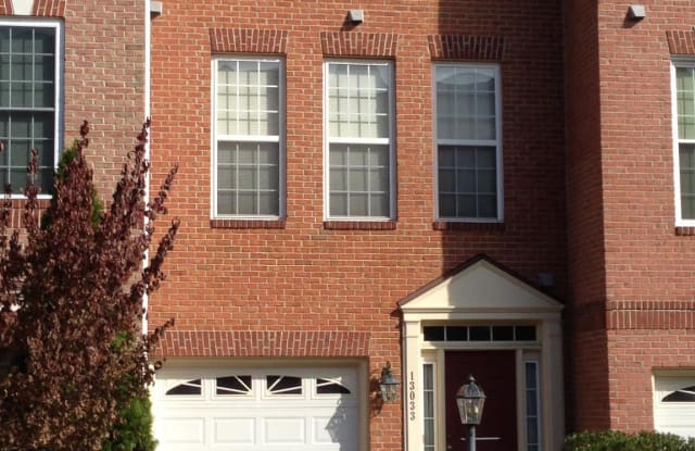 13033 PARK CRESCENT CIRCLE - 13033 Park Crescent Circle, McNair, VA 20171
