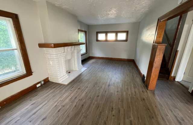 SECTION 8 and EDEN ACCEPTED!! Newly Renovated 4BR Home with Tons of Space! Gallery 3