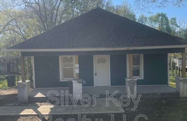 705 Eastanallee Avenue photos photos