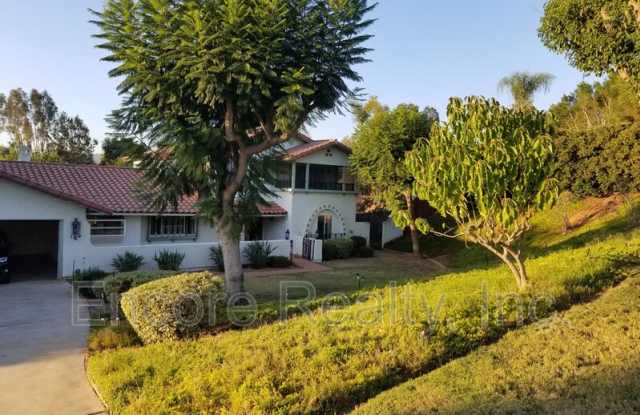 2746 Crownpoint Pl - 2746 Crownpoint Place, Escondido, CA 92027