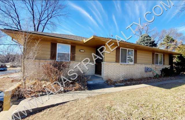 Nicely updated duplex near Kansas City schools-Available in SEPTEMBER!! photos photos
