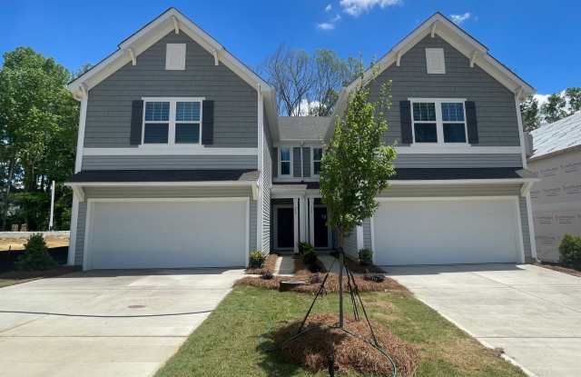 Beautiful  Spacious 3BR/2.5BA Home minutes from shopping and I-85 - 356 Pearl Street, Salisbury, NC 28146