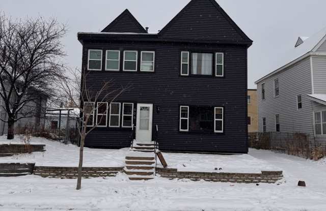 2 bed/1 bath updated duplex photos photos