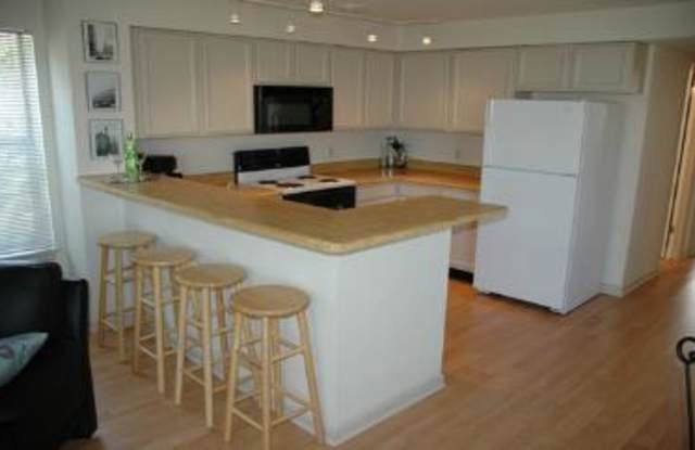 13843 East Lehigh Avenue Gallery 3