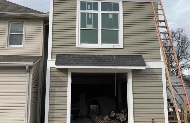 317 Bellevue Ave Ave - 317 Bellevue Ave, Hammonton, NJ 08037