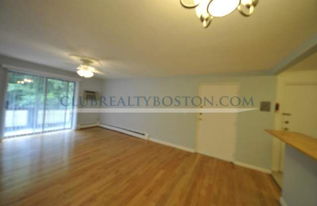 530 Washington Gallery 4