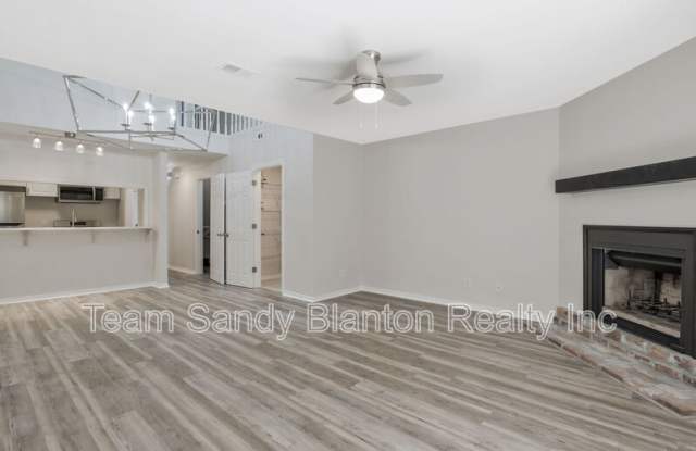 4221 Brookside Drive photos photos
