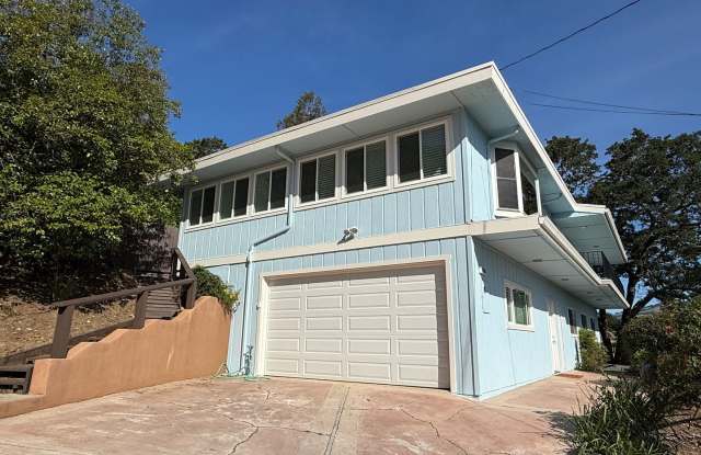 SPACIOUS 3BR/3BA NOVATO HOME WITH FLEXIBLE FLOORPLAN, LARGE FAMILY ROOM AND BONUS AREAS, GREAT OUTDOOR SPACE & 2-CAR GARAGE photos photos