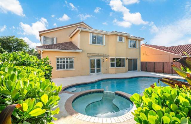 4671 SW 154th Pl Gallery 1