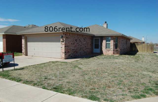 Stylish 3/2/2 Home with Fireplace and Covered Patio - South Pointe photos photos