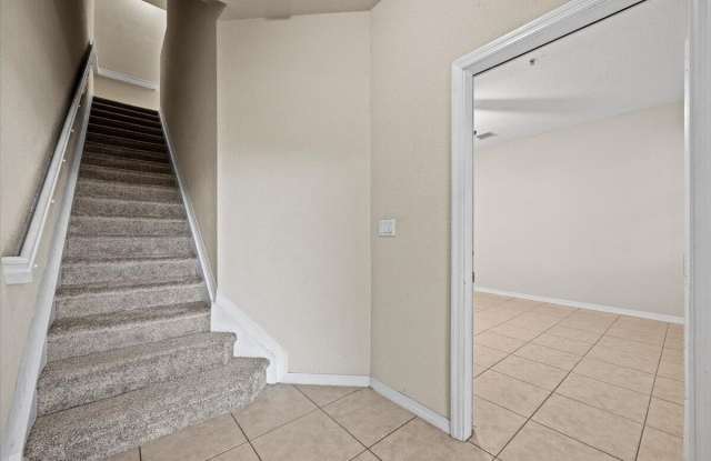 335 E Thatch Palm Circle Gallery 3