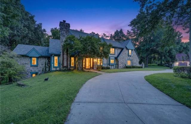 6807 Cedar Bend Street NW Gallery 2