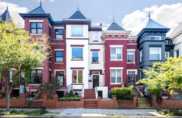 3 Bed 2.5 Bath - Bloomingdale Condo - 1 Assigned Parking Space photos photos 3 Bed 2.5 Bath - Bloomingdale Condo - 1 Assigned Parking Space photos photos